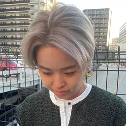 カット+ブリーチ+イルミナカラー