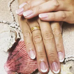 ✨フレンチネイル✨オフ&ケア込み