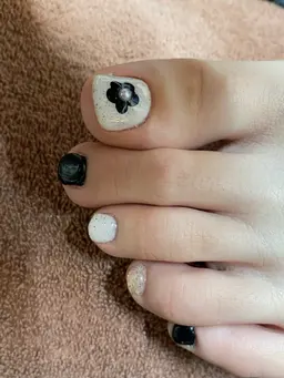 ハンドorフット⭐️オフ込み⭐️シンプルコース(アート2本)