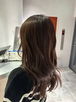 💎透明感カラー➕サラ艶トリートメント➕超音波アイロン付き💎(詳細ご確認ください📨)