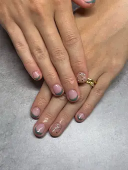 フレンチネイル