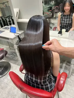 【乾かすだけで理想の美髪に.くせ毛解消コース❤️‍🔥】髪質改善ストレート＋超高濃度オールケラチントリートメント✨️