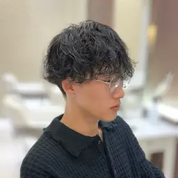 【men'sミニモ限定】メンズパーマ +カット+トリートメント