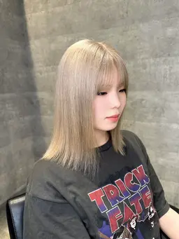 カット+ダブルカラー（ケアブリーチ+オンカラー）+モイスト TR/¥15800~