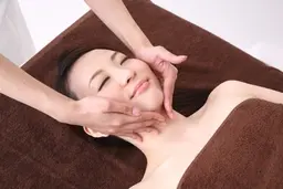 【全身スッキリ】スペシャル美容鍼 90分