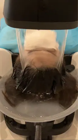 『話題の頭身浴🛀♨️』
