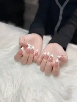 [ハンド] フレンチネイル(ベース有り)