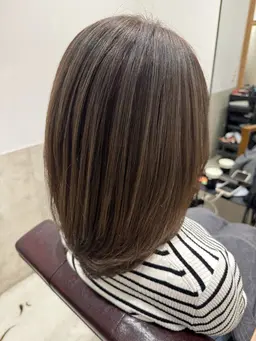 白髪ぼかしハイライト、カラー、カット、集中ケアトリートメント💇♀️✨