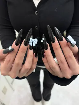 長さだし10本✨【オフあり】ハンド💅🏻ワンカラー🍓パラジェル変更可[新宿西口徒歩5分]