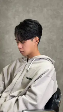 🇰🇷韓国トレンド🇰🇷【メンズカット＋ニュアンスパーマ】フェザー/カルマ/シャドウ＋眉カット