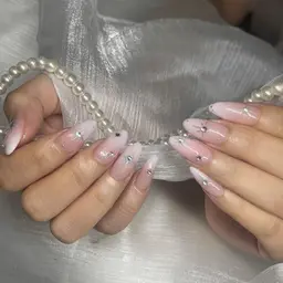 モデル限定価格｜チップ・長さ出し・シンプルデザイン 4本デザイン(オフ追加料金1000円)