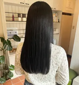 【毛先メンテナンスカット＋ツヤサラ髪質改善ストレート🫧✨️】