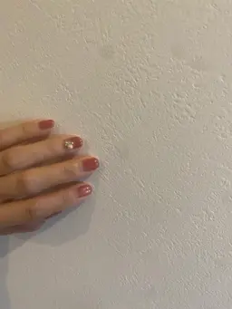 【爪に優しい】ストーンアート2本付きシアカラーネイル