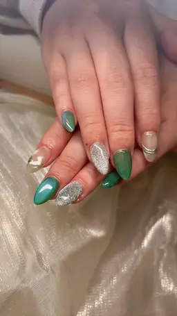 3月　キャンペーン　チップ長さ出し10本  アート4本