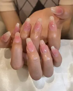 オフなし🎀チークマグネットネイル