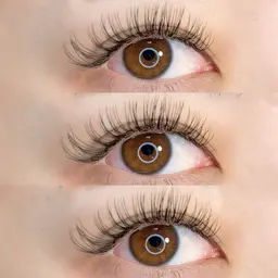 【ナチュラルにボリュームが欲しい方🌼】🕊フラットラッシュ100本➕ボリュームラッシュ20束🕊オフ込み、カラー変更可