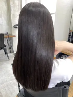 🌸ストレートパーマ+艶トリートメント🌸