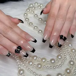 1月⭐️オフ無料⭐️🎀チップ長さだし⭐️カラーフレンチ/カラーグラ/ミラーグラ⭐️パーツ2個プレゼント🎁