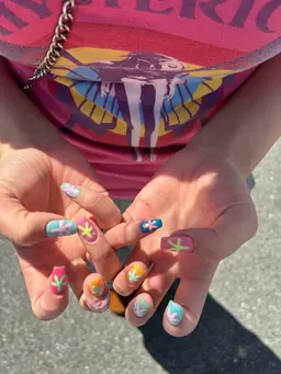 アートやり放題