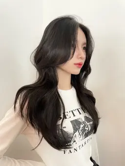 🖤🇰🇷韓国風レイヤーカット➕髪質再生トリートメント🇰🇷🖤