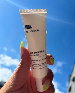 B.T.Xブロウセラム(美容液)