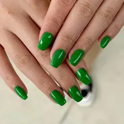 【ちゅるん透明感✨】美フォルムワンカラー＋甘皮ケア込み