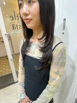 【レイヤーカット✂️✨️】 シャンプートリートメント付き🫧💆🏻‍♀️