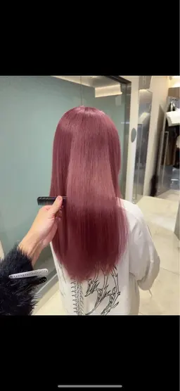 【🦄ハイトーンでもサラサラツヤツヤに🦄】🌟ブリーチ+カラー+髪質改善トリートメント🌟