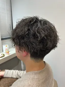 【🍀手軽なイメチェン✨🍀】✂️デザインカット+ゆるふわデザインパーマ☀️