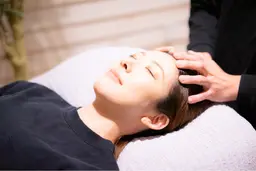新感覚ヘッドスパ🍀目の疲れや頭痛でお悩みの方にオススメ✨【微弱振動ヘッドスパ】50分/¥10500→¥5000