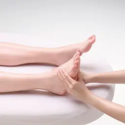 【全身ケアでこの価格】フェイシャルエステ＋保湿パック＋下半身巡りストレッチ付き