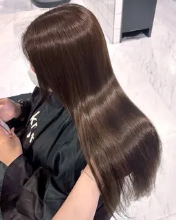 【💖ミニモ限定SALE💖】レイヤーカット✄✂︎+透明感カラー💕+髪質改善トリートメント✨️コテ巻き髪仕上げ🎀