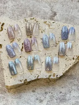 (オフあり）【モデル様募集】HAND.💅🏻ラメグラデーションネイル🎀技術向上のため研修ネイリストが担当！オフ無料