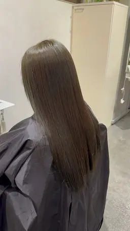 【12月限定❗️】うるツヤカラー+髪質改善oggioto12stepトリートメント