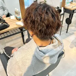 【メンズ】似合わせカット＋デザインパーマ+アロマ炭酸スパ付き🫧