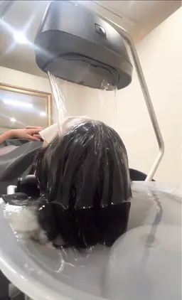 【🌊リラクゼーション🐚】カット+髪質改善トリートメント+頭浸浴（10分）