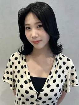 👩🏻‍🎓ミニモ学割りU24👩🏻‍🎓【黒染め使わない暗染めカラー】超音波トリートメントサービス