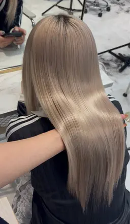 【ご新規様限定🥂】🌹ブリーチリタッチ＋カラー＋トリートメント🌹