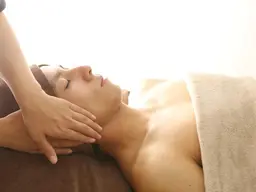 【美白/保湿/シワ・シミ改善】お肌つるつるケア 90分　￥6980