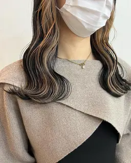 当日予約🉑 🍬インナーカラー(ケアブリーチ1回込み)🍬＋保湿トリートメント