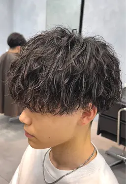 【メンズ限定】カット+ツイストスパイラルパーマ+3stepリンケージトリートメント✨ダメージ軽減コスメパーマ✨️