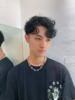 センターパートスタイルカット+シャンプーブロー