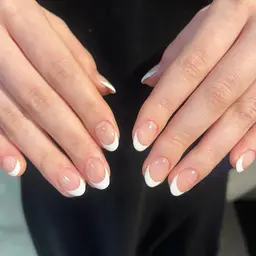 【オフなし】オフなし！カラーお選びいただける上品なシンプルフレンチ🤍🐇¥9,900→¥5,940