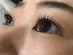ご新規様限定🧚‍♂️似合わせラッシュリフト　束感仕上げコーティング付🎊3000円