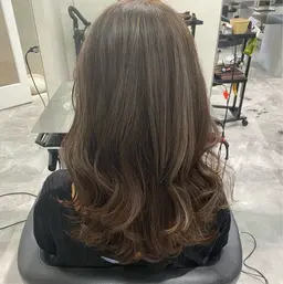 《🫧ハイライトカラー🫧》ハイライト＋カット＋トリートメント♡