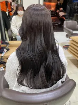 U30【限定価格就活生向け】🖤黒染めを使わない暗染めカラー🖤＋トリートメント