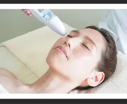 【毛穴洗浄＋高濃度酸素注入＋美容液導入】《たるみ首元ケア》（筋膜リリース）美容液導入でハリがあるお肌へ