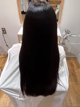 ツヤツヤまっすぐの髪に！縮毛矯正✨