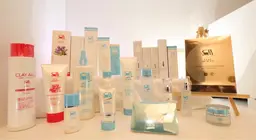 骨盤調整+小顔調整+フェイシャル 90分¥20500→¥10000 お着替え等でお時間は長めに記載してます。