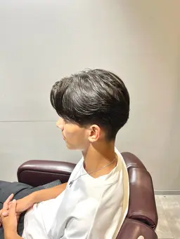 センターパート・マッシュヘアーカット